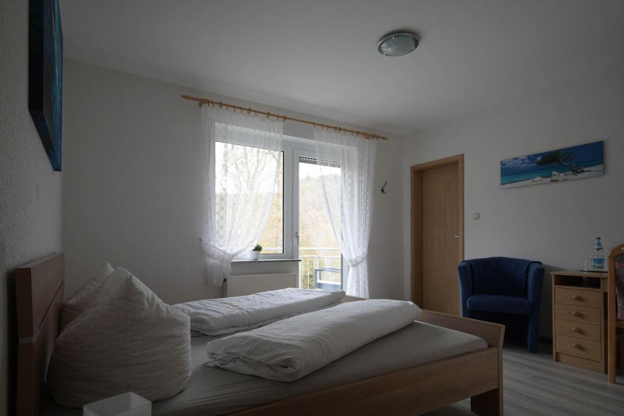 Zimmer Ohne Fruehstueck In Der Forellenzucht Burgen  Exterior photo