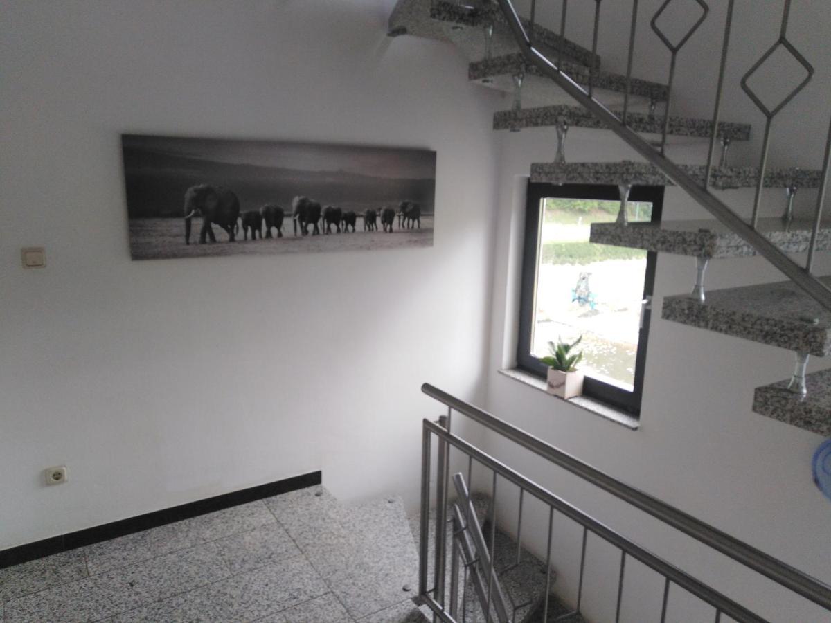 Zimmer Ohne Fruehstueck In Der Forellenzucht Burgen  Exterior photo