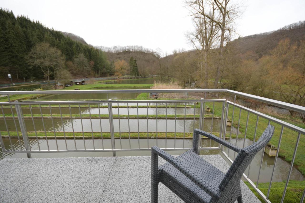 Zimmer Ohne Fruehstueck In Der Forellenzucht Burgen  Exterior photo